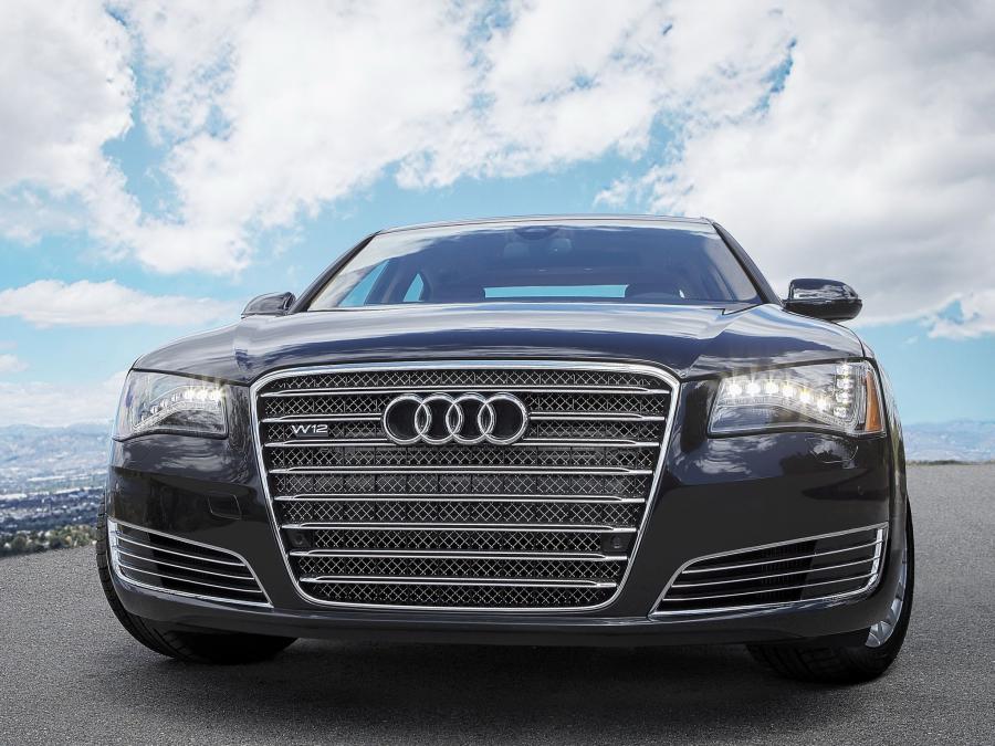  Audi A8 L W12 Quattro (D4) 2010 года  (NA) (фото 4 из 6)